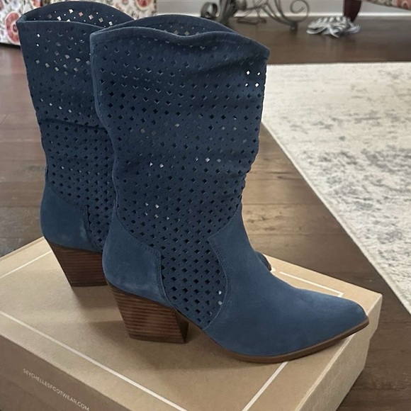 Seychelles Diva Blue Suede Perforated Mid-Calf Boots – Size 7.5 – NEW - Picture 8 of 11